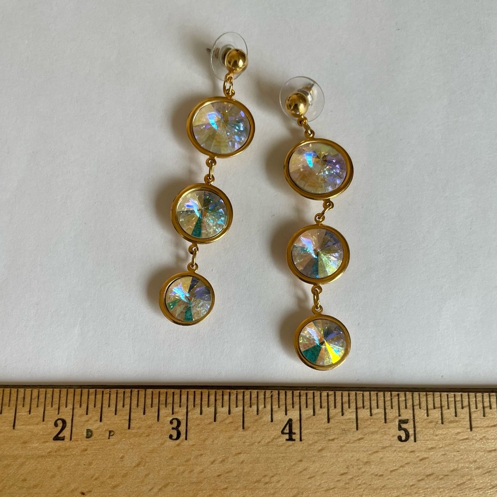 Vintage AB Cascading Rivoli Crystal And Goldtone Post Earrings - Picture 4 of 5